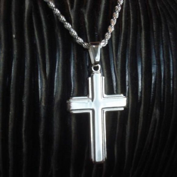Large Real Sterling Silver Cross Pendant with Rope Chain Stamped 925 Italy - Picture 1 of 6
